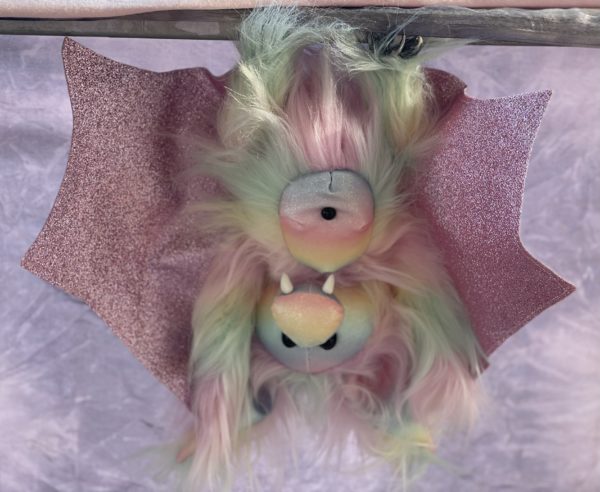 Bärino Fledermaus Asha 32 cm Künstlerbär – Bild 10