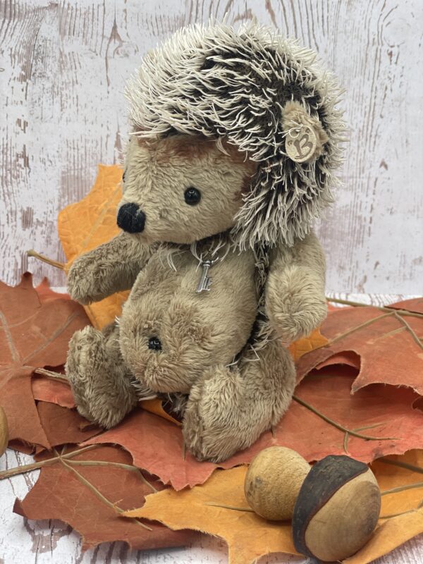 Bärino Igel Bodo 18 cm Künstlerbär – Bild 10