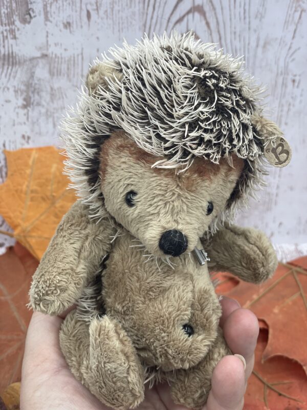 Bärino Igel Bodo 18 cm Künstlerbär – Bild 7