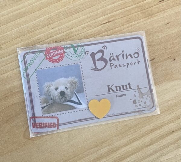 Bärino Bär Knut 15 cm Künstlerbär mit Leuchtturm – Bild 2