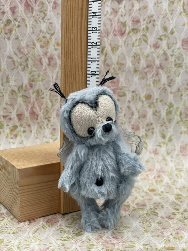 Bärino Fliege Lilian 9  cm Künstlerbär – Bild 10