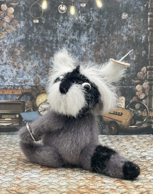 Bärino Waschbär Alessio 9 cm Künstlerbär – Bild 5