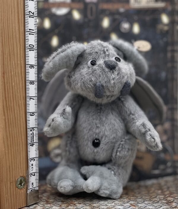 Bärino Gargoyle Antoine  12 cm Künstlerbär – Bild 6