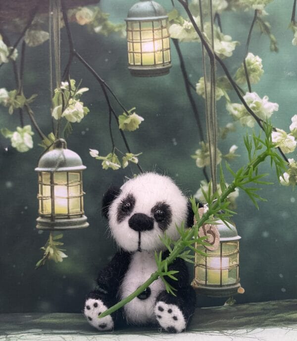Bärino Pandabär Baby Xian 6 cm Künstlerbär – Bild 3