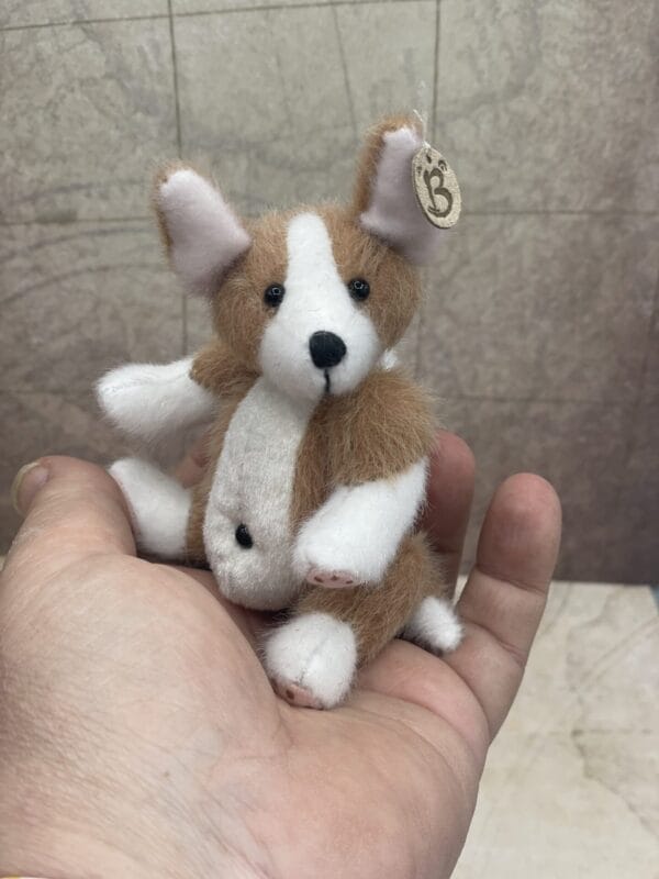 Bärino Corgi Jeffrey 12 cm Künstlerbär – Bild 7