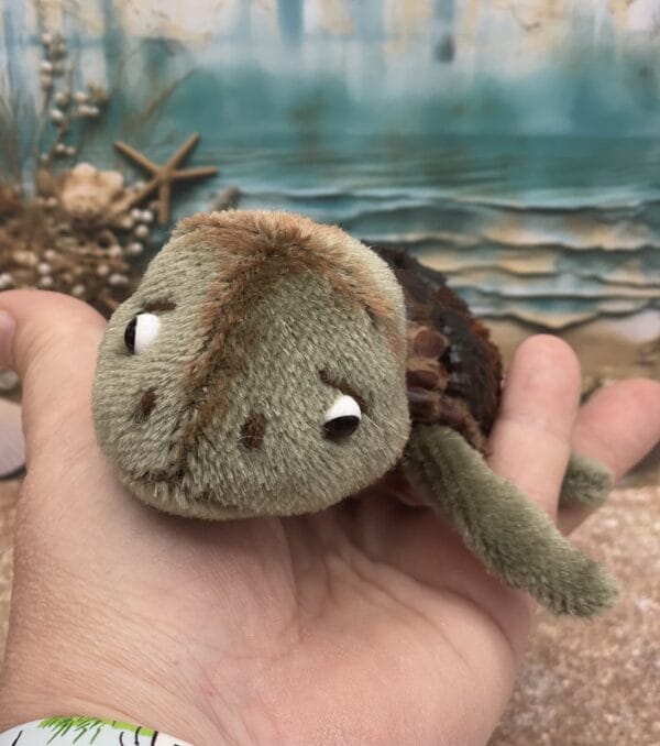 Bärino Schildkrötenmama Anike 15 cm Künstlerbär – Bild 3