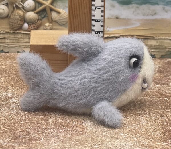 Bärino Hai HAIko 10x5  cm Künstlerbär – Bild 8