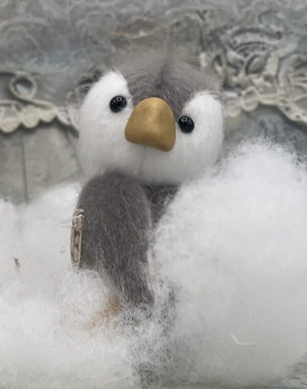 Bärino Pinguin Poppy 7 cm Künstlerbär – Bild 6