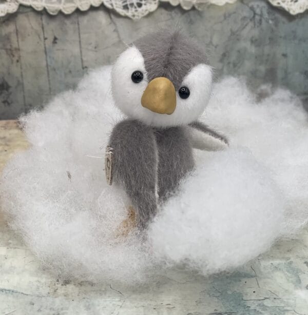 Bärino Pinguin Poppy 7 cm Künstlerbär – Bild 5