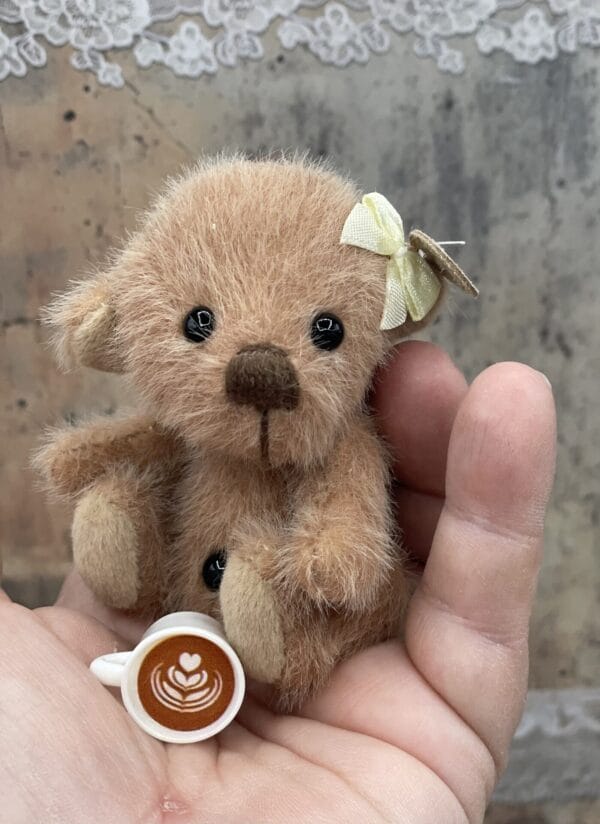 Bärino Baer Tessa 9 cm Künstlerbär – Bild 4