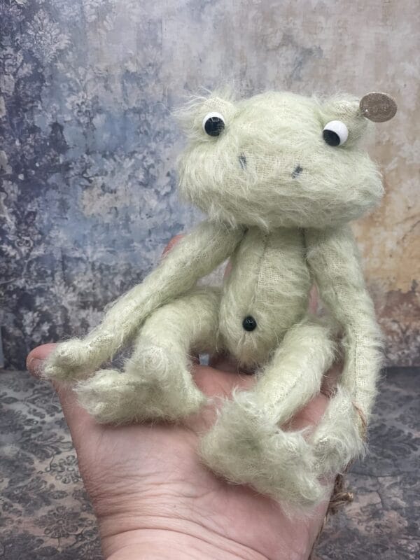 Bärino Frosch Fito 19 cm Künstlerbär – Bild 6
