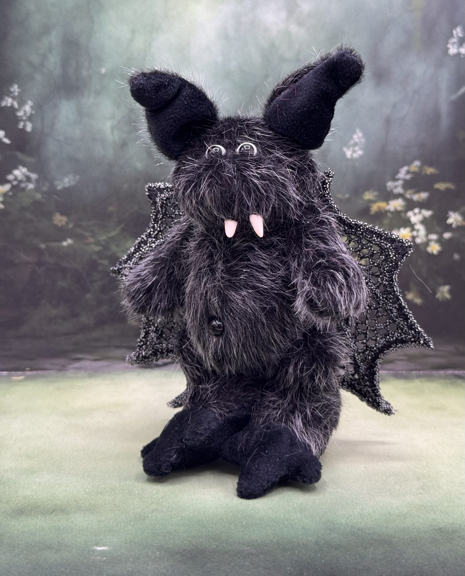 Bärino Fledermaus Silverio 13 cm Künstlerbär – Bild 6