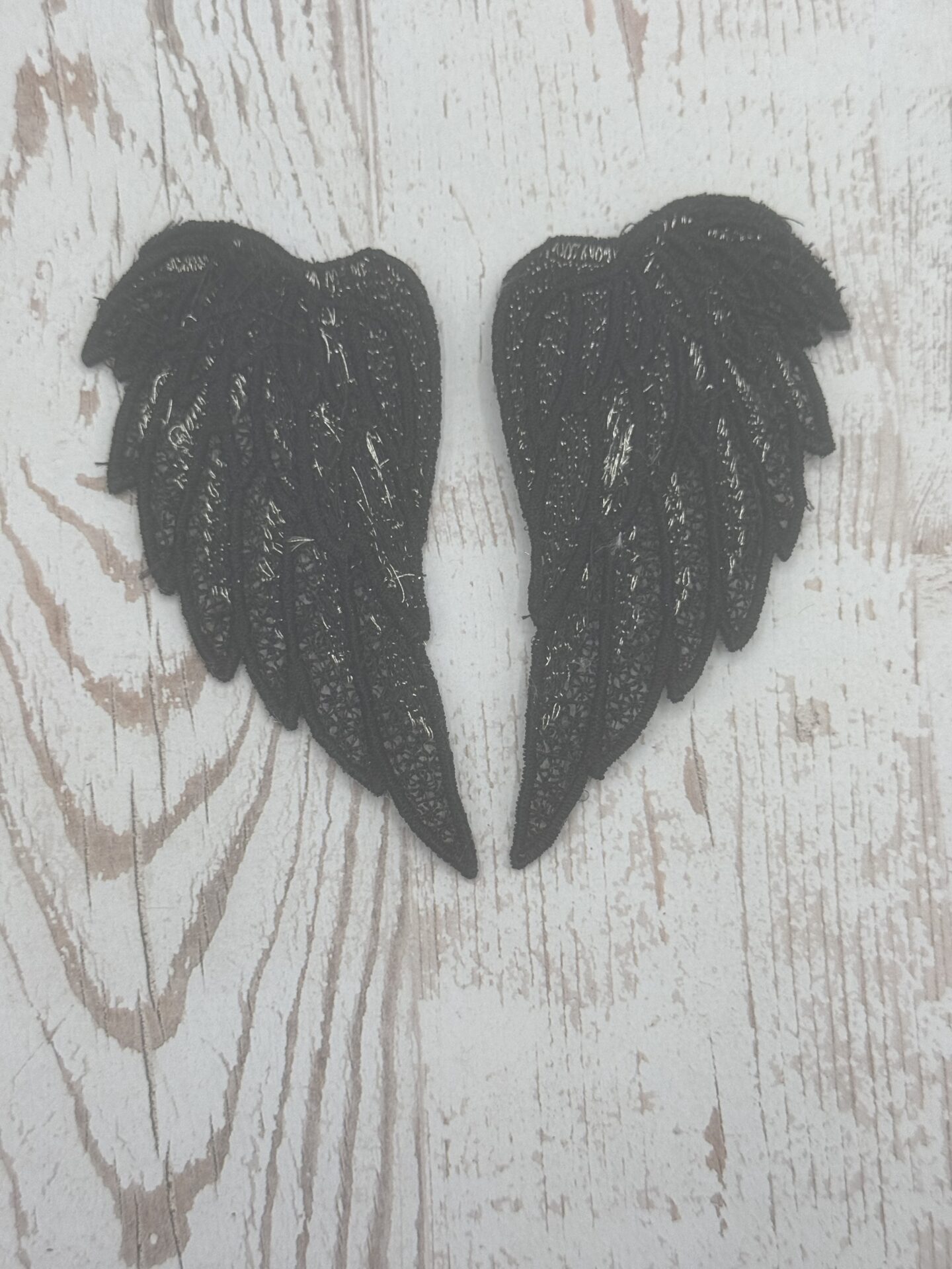 Flügel Schwarz / Gold 9 x 4 cm – Bild 3