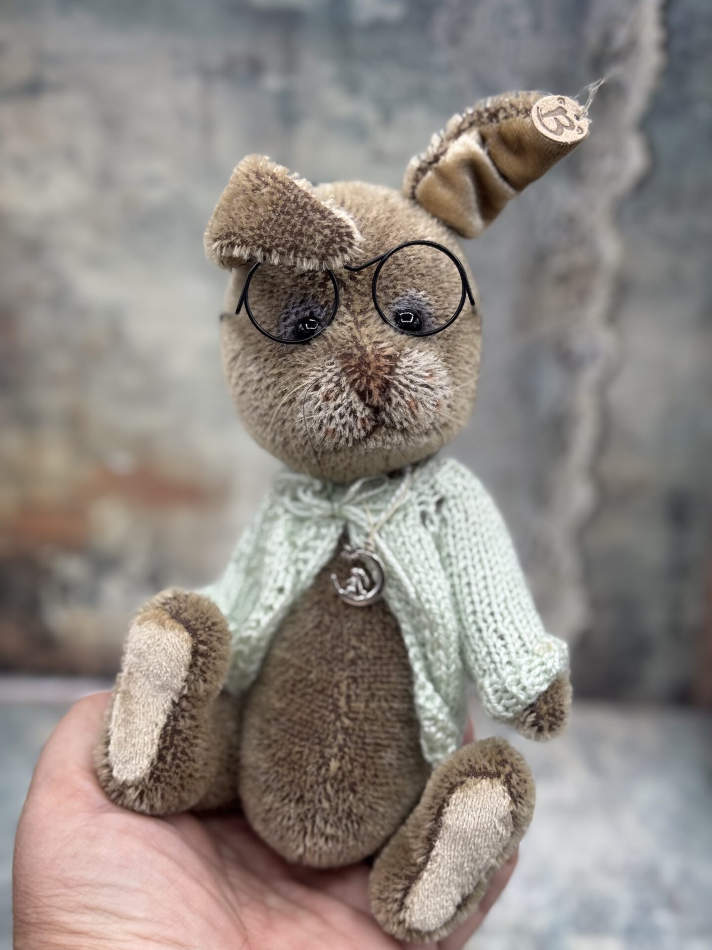 Bärino Hase Maya 24 cm Künstlerbär – Bild 4