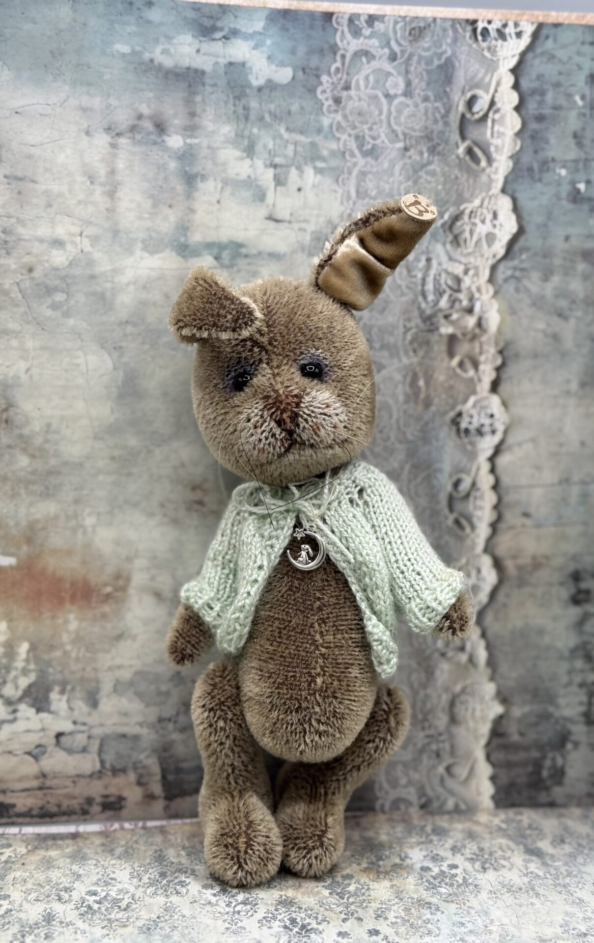 Bärino Hase Maya 24 cm Künstlerbär – Bild 5
