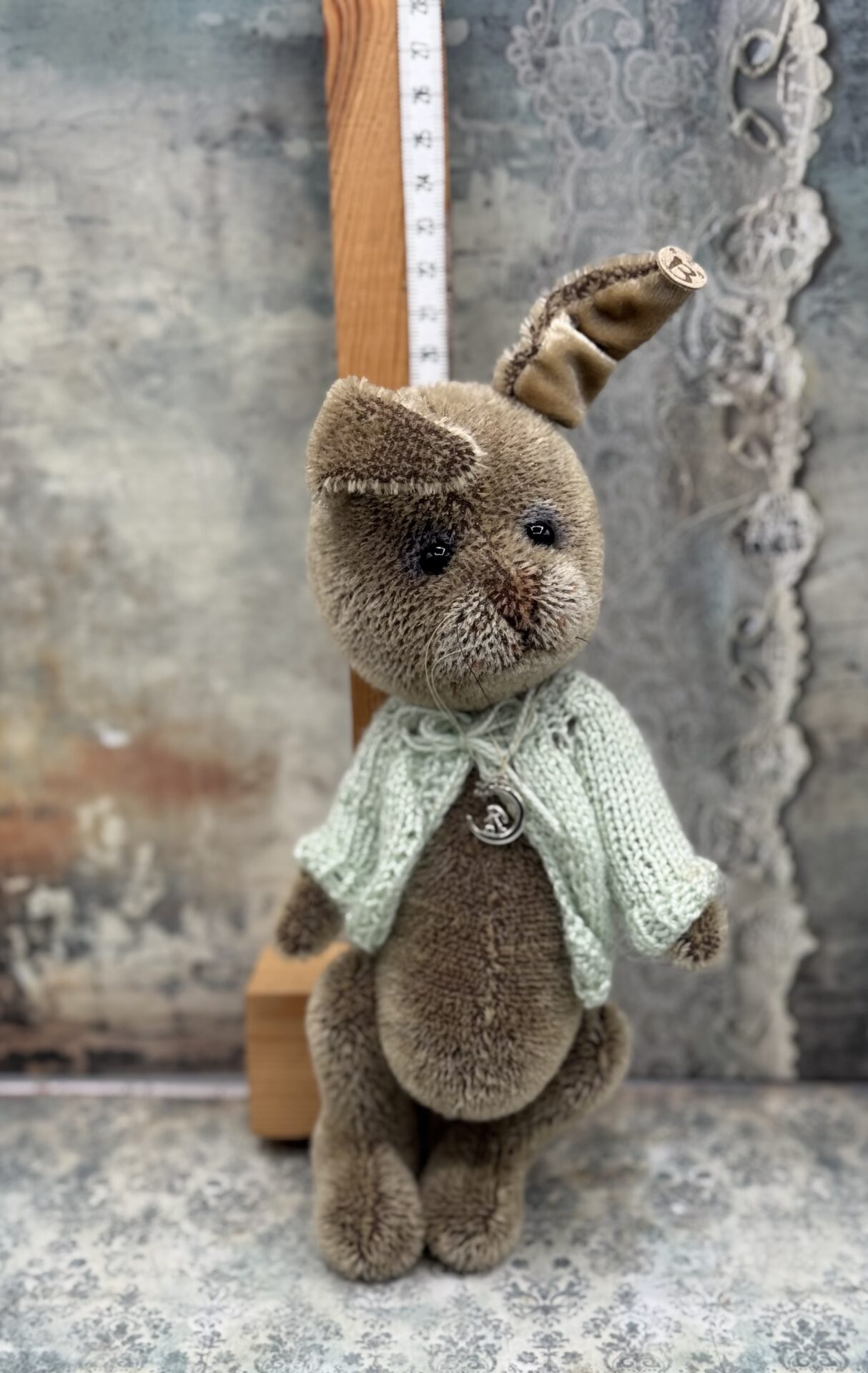Bärino Hase Maya 24 cm Künstlerbär – Bild 6
